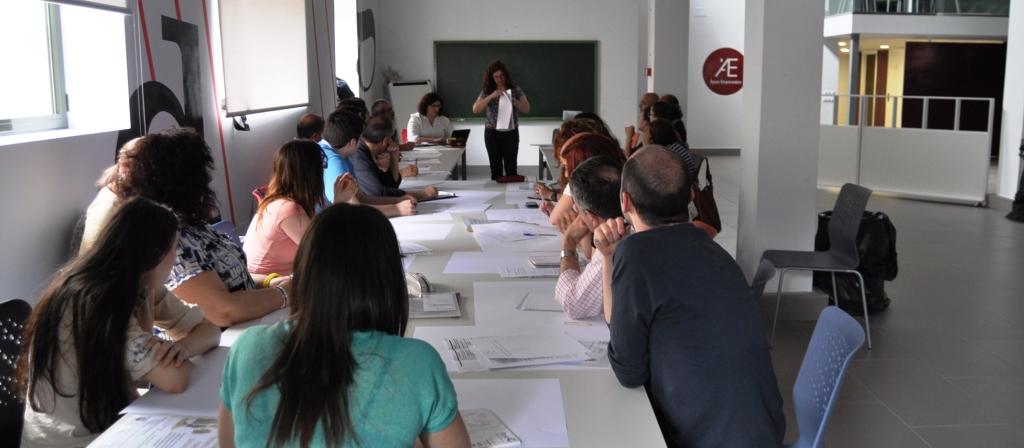 Uno de los talleres sobre búsqueda de trabajo desarrollados en Ágora.